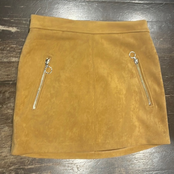 forever 21 | dark mustard skirt - Picture 1 of 3